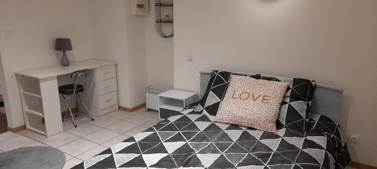 Tres Belle Appartement F1 Bis Perpignan Exterior photo